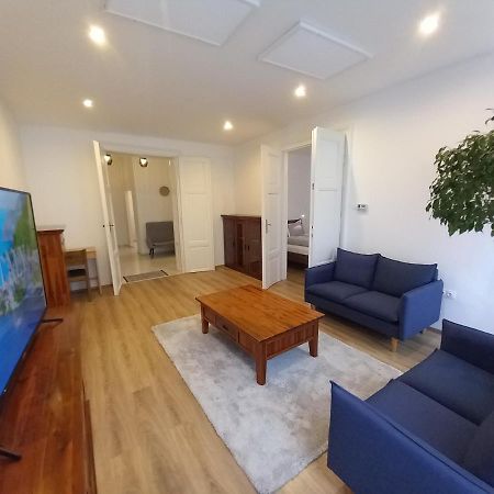 Korvin One Apartman Pápa 外观 照片