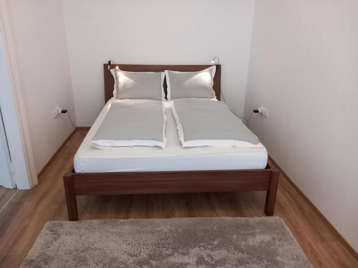 Korvin One Apartman Pápa 外观 照片